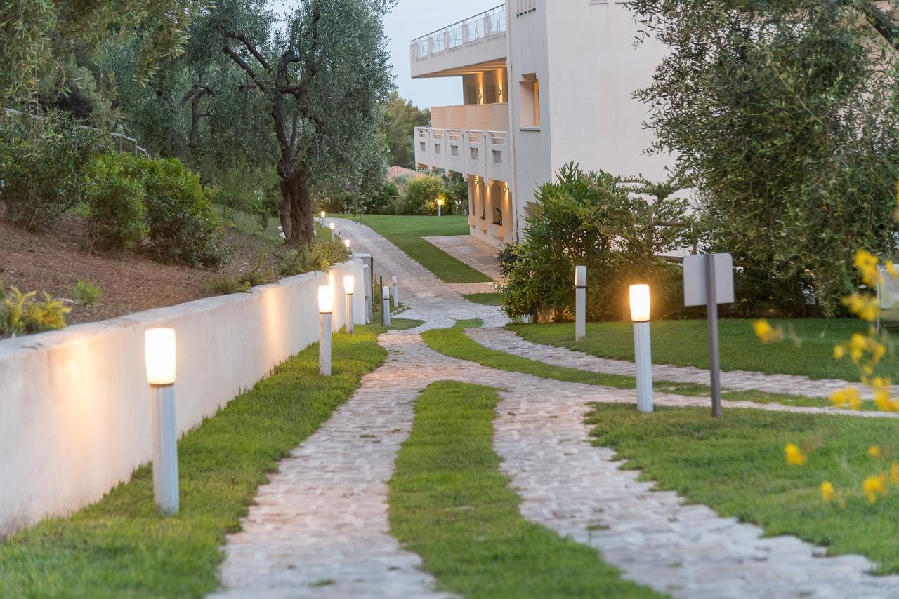 Baia Dei Mergoli Hotel Mattinata Ngoại thất bức ảnh
